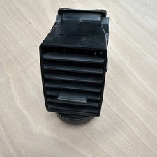 VW T5 TRANSPORTER RIGHT CENTRE DASH VENT 7H0815706A