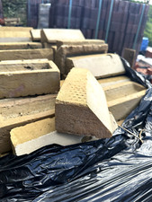 Various Bricks AAB Solids Specials - Buff, Farnley Red