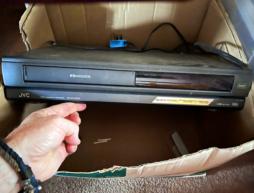 Jvc d720ek vhs vcr - jvc, hr-d720ek