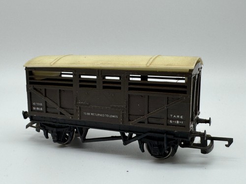 B4737 tri ang - b4737, brown