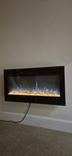 Electric Fireplace Living Flame Wall Hung. 2 heat settings. Model IF-1340