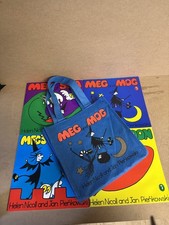 Meg & Mog Set of 4 Picture Story Books in Bag By Helen Nicoll & Jan Pieńkowski