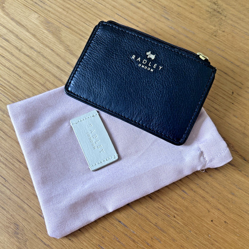 Bnwt radley black leather card - black,