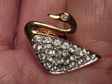 Genuine SWAROVSKI Crystal Gold Tone Pin Brooch In Excellent Condition
