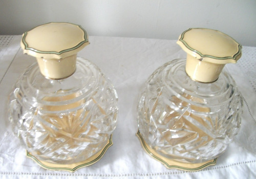 Impressive art deco vanity - art,
