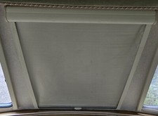 Vanroyce 470EK Frint Centre Windiw Blind & Flynet  73.5 X 81.5cms