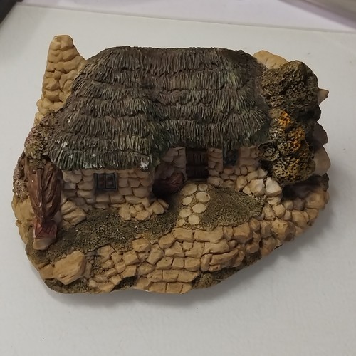 Academy miniature thatched - academy,