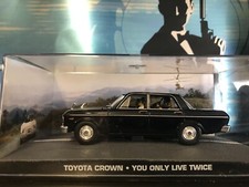 TOYOTA CROWN   (Bond in Motion
