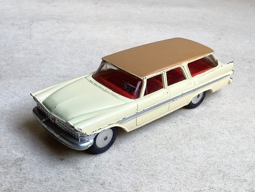 Corgi 219 plymouth sports - -,
