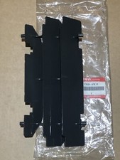 Suzuki DRZ400S DR-Z400 SM 2000-2009 NOS OEM Radiator Louvre Panel 17831-37E11