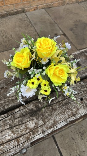 Artificial silk flowers
