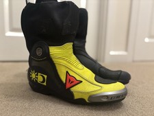 Dainese Axial D1 Rossi