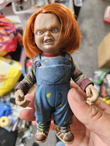 Chucky action figure - chucky,