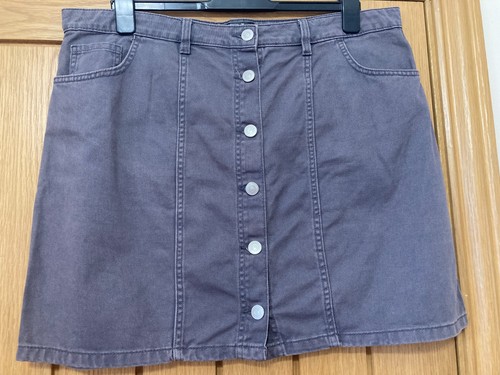 Ladies size light grey - 18,
