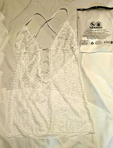 Size 4xl white - (, 26