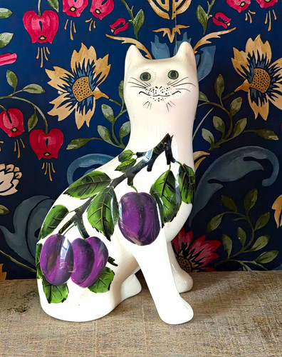 Hand painted ceramic - hand, cat