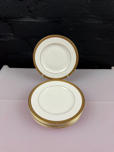 Royal doulton - royal, gold