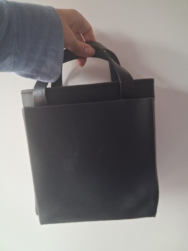 Black leather handbag comme - black,