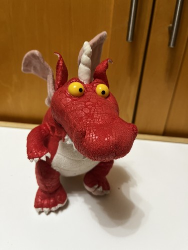 Room the broom - room, dragon