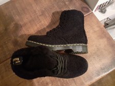 BNWOB Genuine! DR. MARTENS
