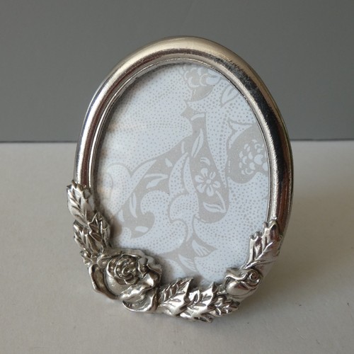 Silver tone metal - silver, oval