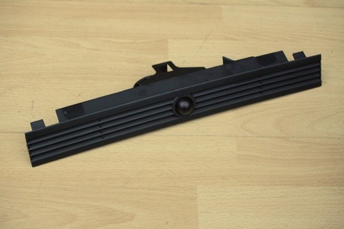 Dashboard centre top demister - top,