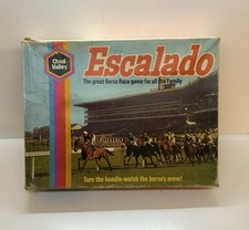 Escalado Chad Valley Vintage