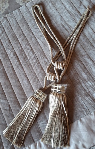 Large pair stunning tie - pair, of