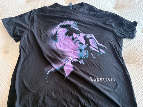Morrissey purple glow photo - morrissey,