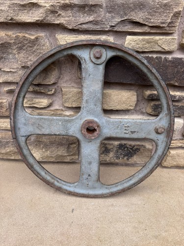 Vintage original iron wheel - original,