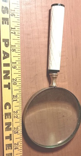 Magnifying glass handheld - magnifying,