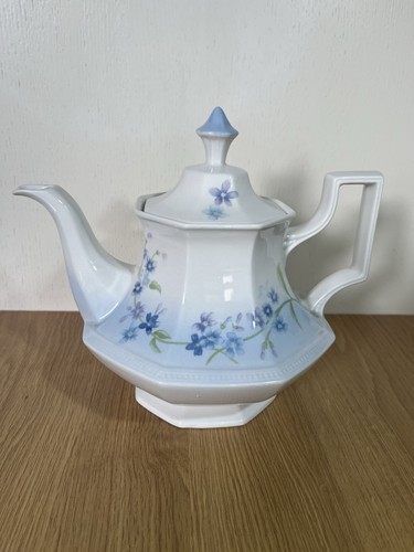 Vintage blue flowers - m&s,