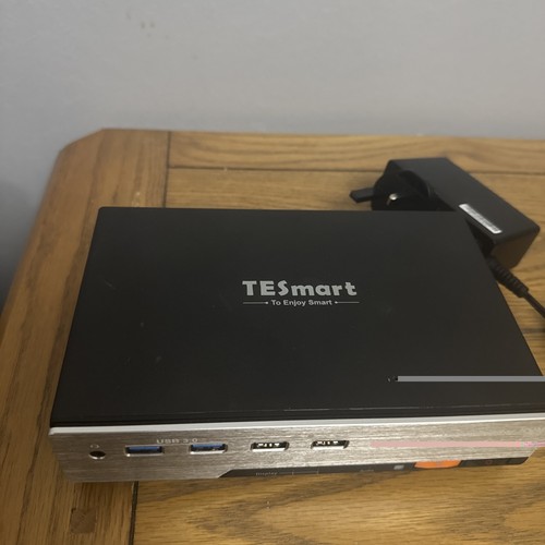 Tesmart kvm switch - dp,