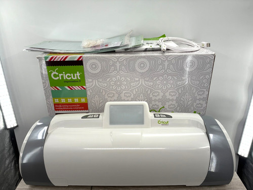 Cricut expression cutting - expression,