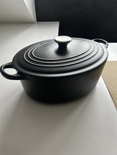 Le Creuset 29 Lidded Black Cast Iron Oval Casserole Dutch Oven Dish W28cm H10cm