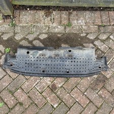 43841 2L 2017 SUZUKI VITARA 1.6 DIESEL FRONT BUMPER UNDER TRAY. 72391-54P0