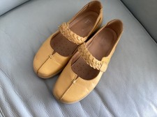 Hotter Shake yellow leather