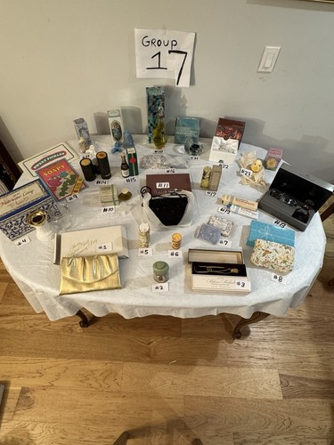 Assorted collectible lot - collectible,