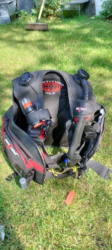 New seaquest latitude xlt - seaquest,