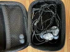 Shure se215 ear - in-ear,
