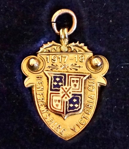 4gm 9ct gold - 9ct, football