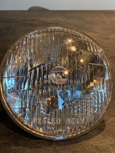 Lucas halogen sealed beam - , 7”