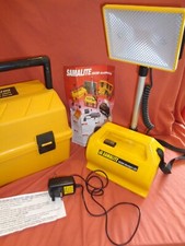 Samalite HD200 Ultralight LED Portable Power Lighting  Torch Flood Light Case