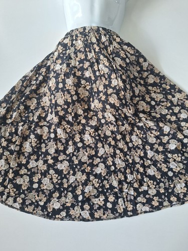 Black floral tiered crinkle - black,