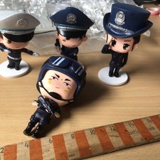 4x Police Figure Statue Cake