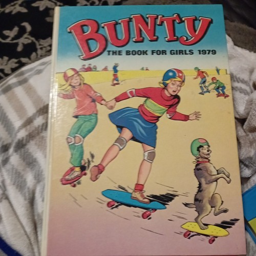 The bunty book - book, 1979