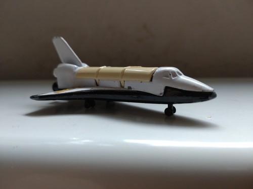 Corgi juniors space shuttle - corgi,