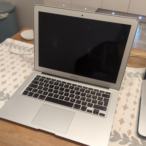 Macbook air inch - (13, early