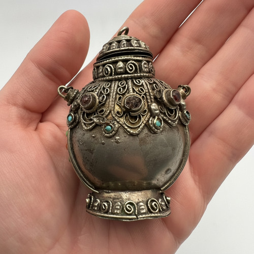 Rare vintage silver tone - rare,