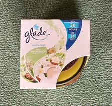 Glade Bali Sandlewood & Jasmin Candle